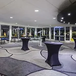 华沙机场诺富特酒店 酒店 4*