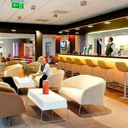 Hotel Novotel Airport 4*