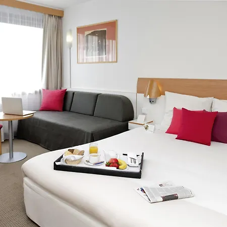 Hotel Novotel Airport 4*