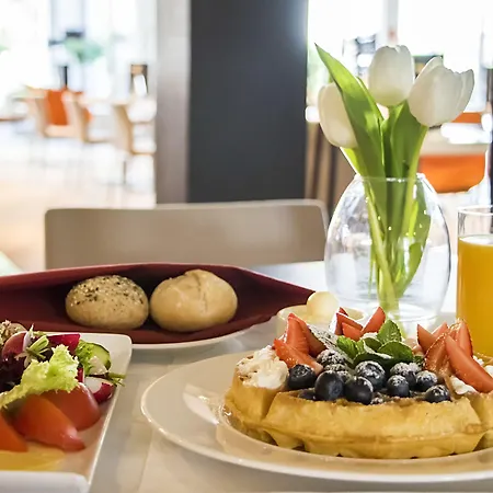 Novotel Airport