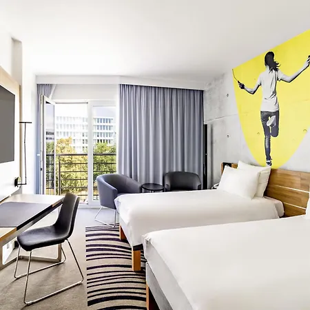 Hotel Novotel Airport 4*