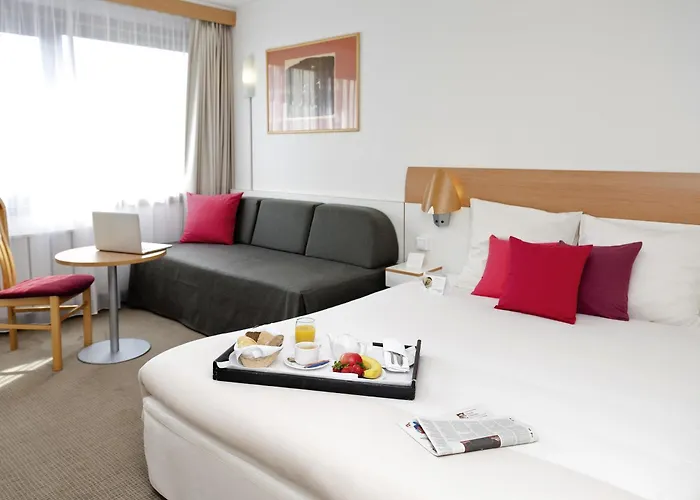 Hotell Novotel Airport 4*