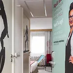 Hotel Novotel Airport 4*