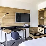 Novotel Airport