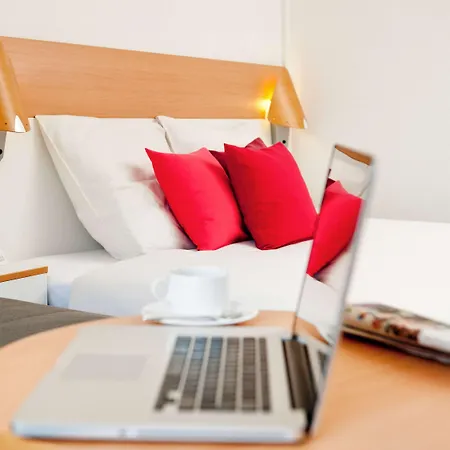 Hotel Novotel Airport Warsaw