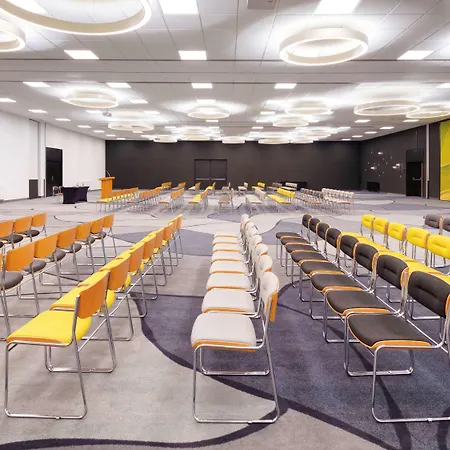Novotel Airport Hotel 4*
