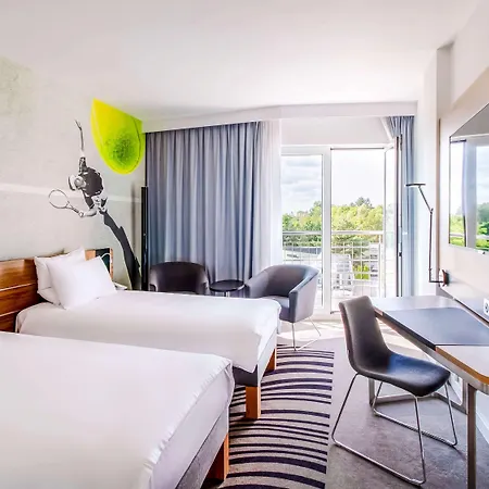 Hotel Novotel Airport 4*