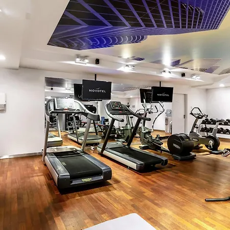 Novotel Airport 4*