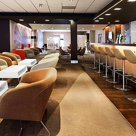 Hotel Novotel Airport 4*