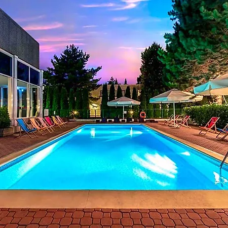 Novotel Airport Szálloda 4*