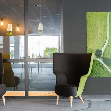 Novotel Airport