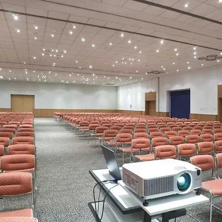 Novotel Airport Szálloda 4*