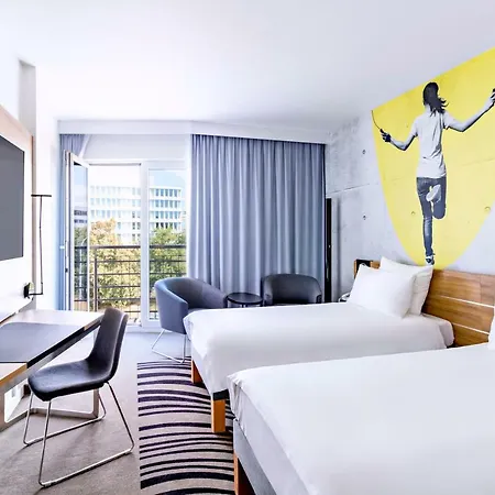 Novotel Airport Hotel 4*