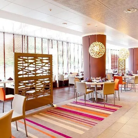 Novotel Airport