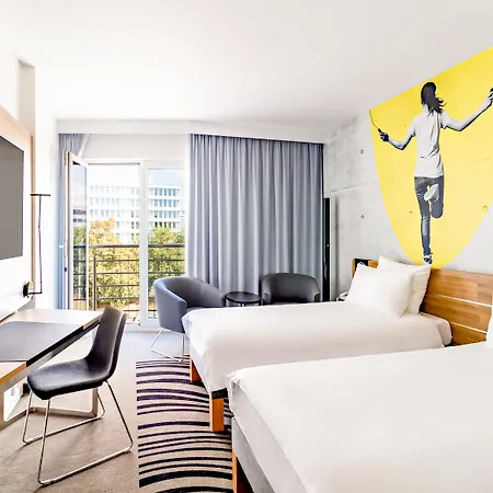 Novotel Airport Hotel 4*