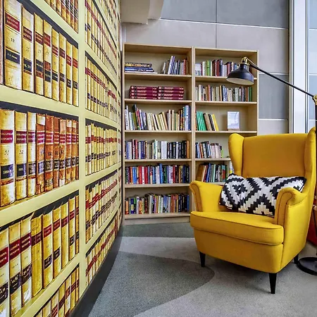 Novotel Airport Hotel