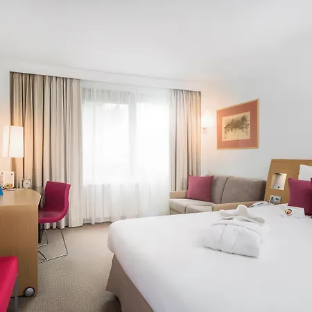 Novotel Airport Отель 4*
