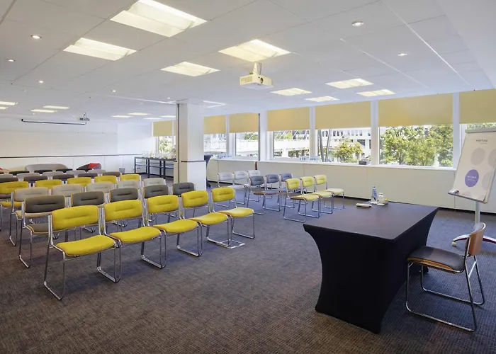 Hotel Novotel Airport 4*