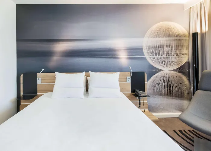 Hotel Novotel Airport 4*